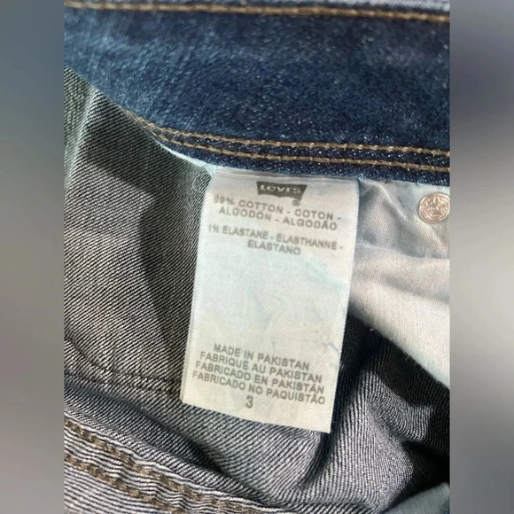 LEVIS Jeans 2 for $22 ❇️ - Picture 6 of 6